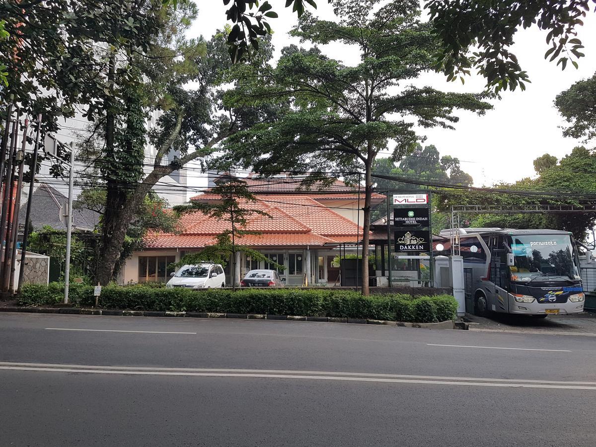 Capital O 1616 Setiabudhi Indah Hotel 万隆 外观 照片